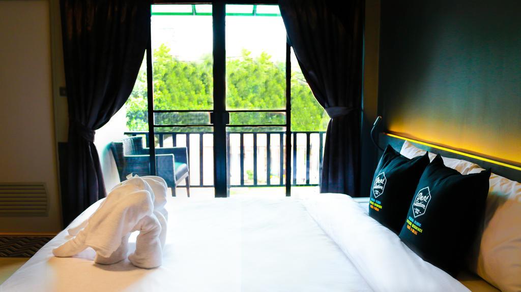 Dent Station Resident Phuket Exterior foto