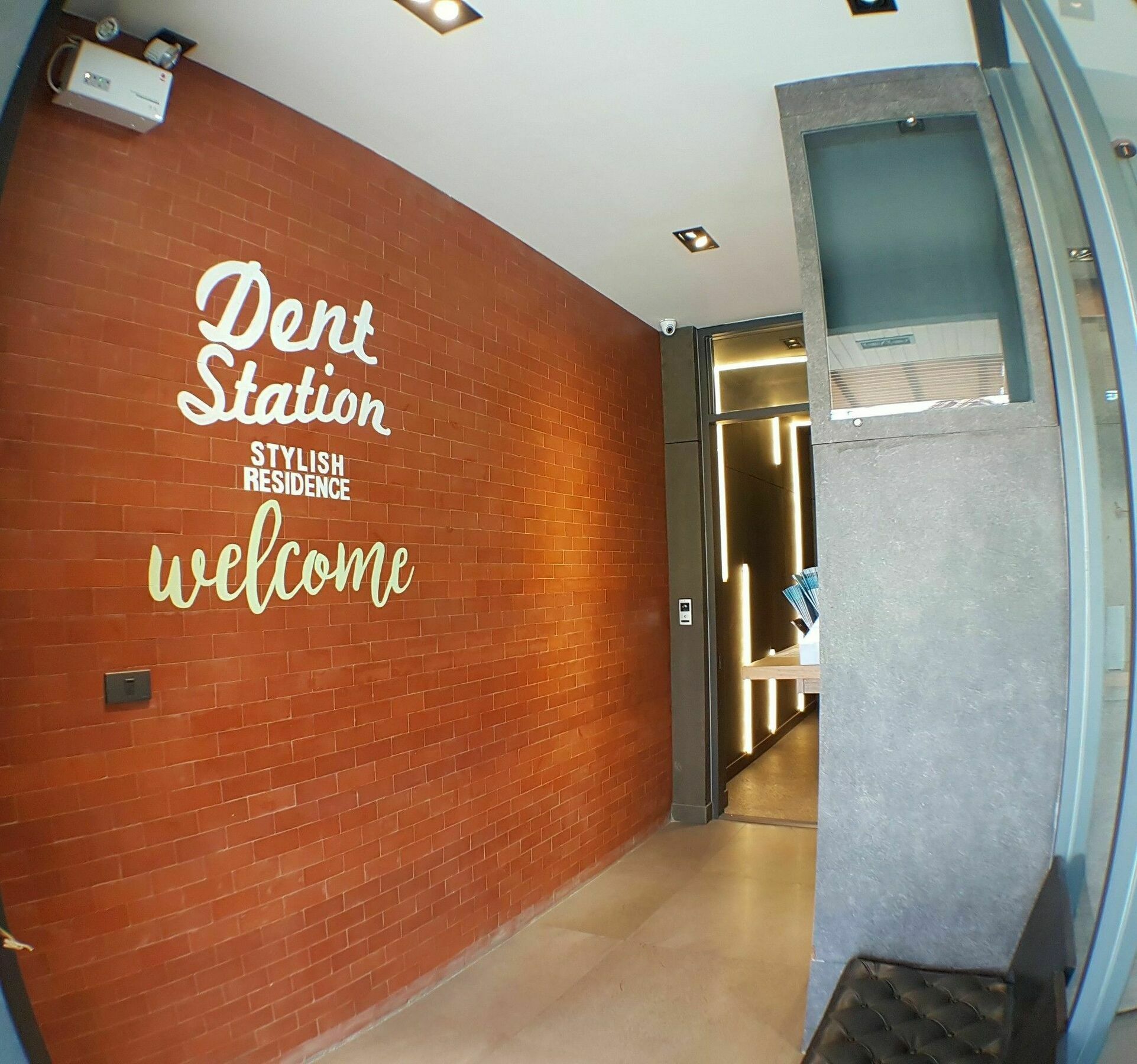 Dent Station Resident Phuket Exterior foto